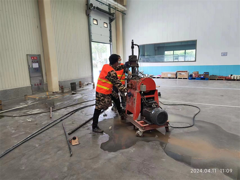 盘县厂房地面下沉塌陷注浆加固施工